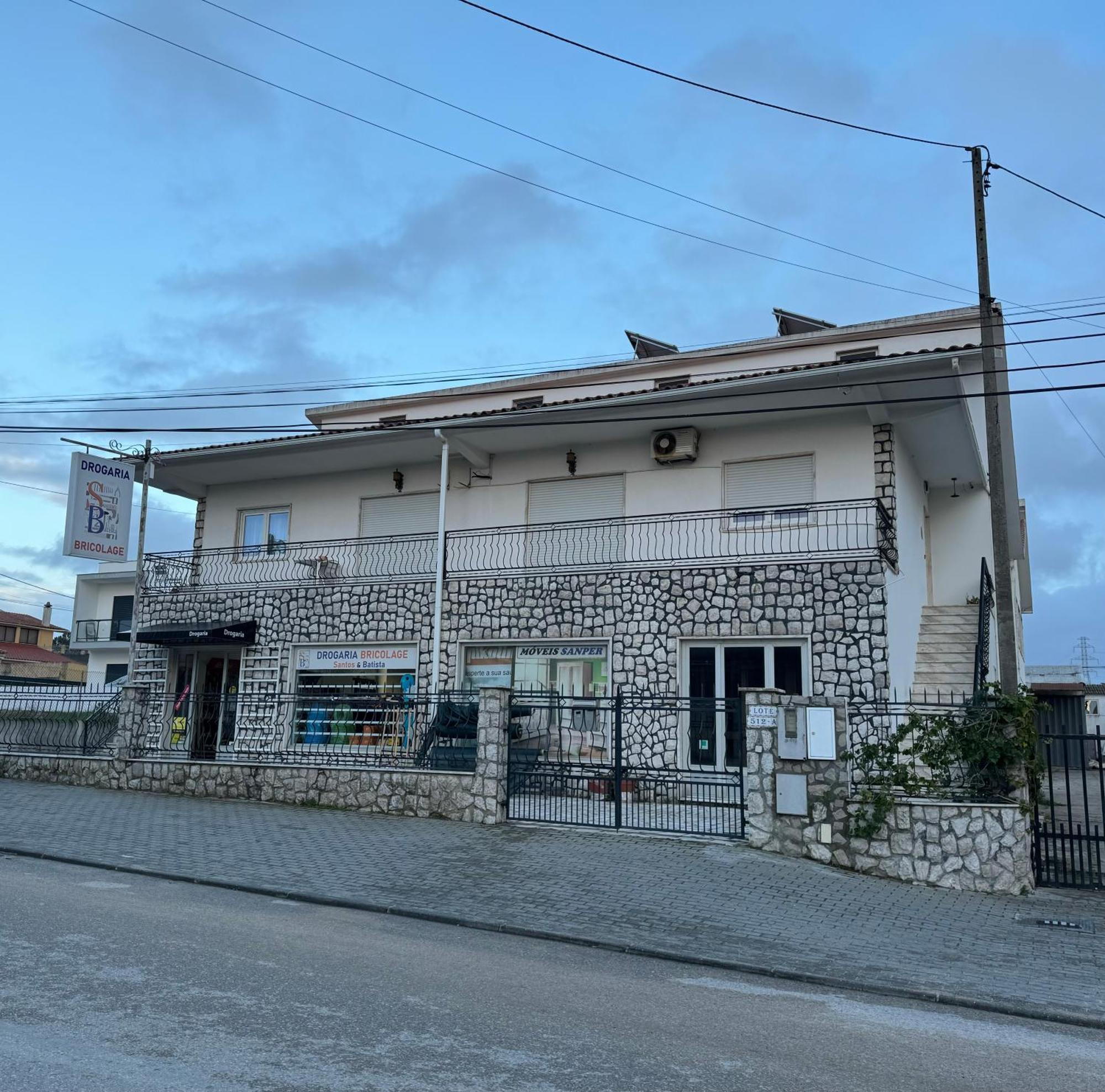 Alojamento Das Laranjeiras Fernão Ferro Esterno foto