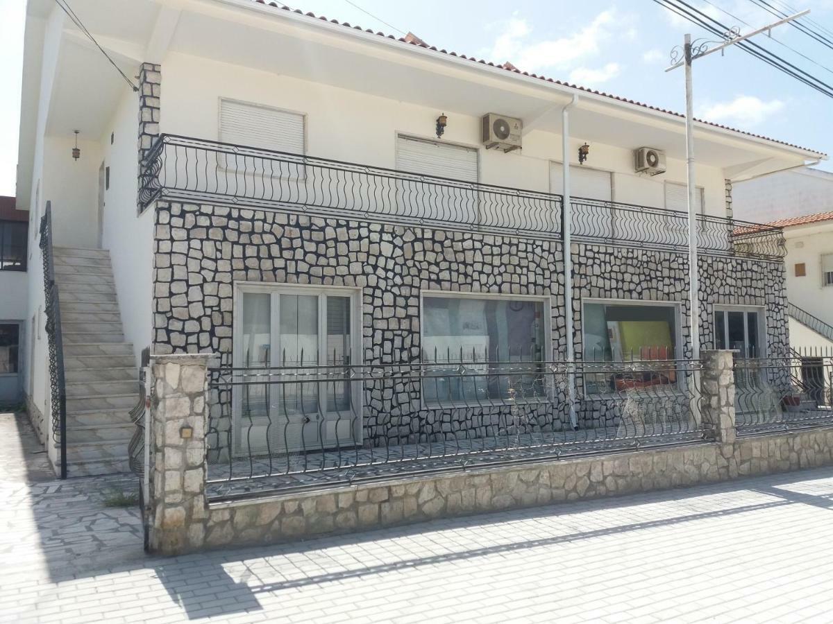 Alojamento Das Laranjeiras Fernão Ferro Esterno foto